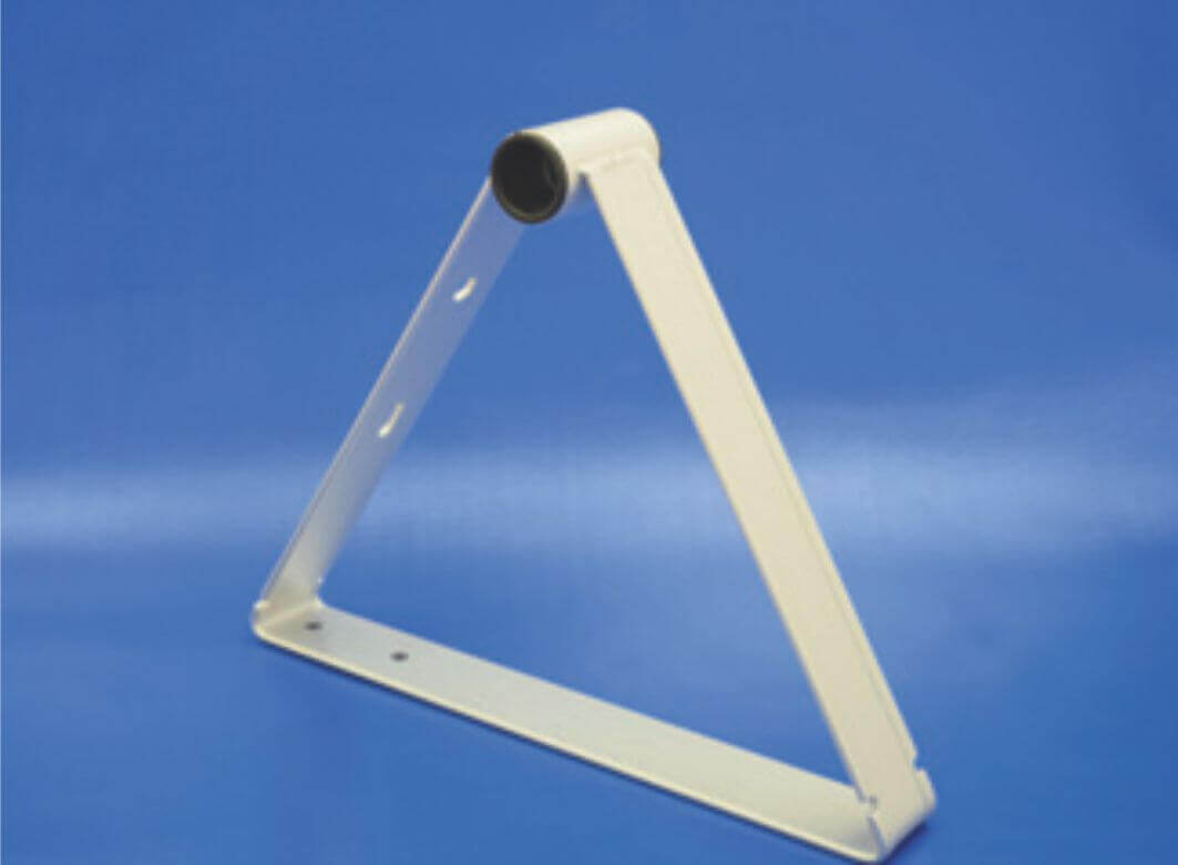 PLATINUM FRAMEElite Pool CoversTriangular anodised Aluminium frame for the Elite Deluxe Roller
-holes provided for brake pins & feet, and holding slots for overcover straps
Colour - SilverPLATINUM FRAME